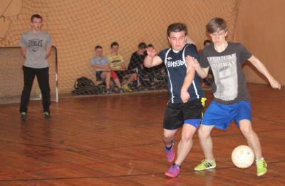 Судьбу победы в мини-футбольном юношеском турнире «Рязанские зори» решили пенальти